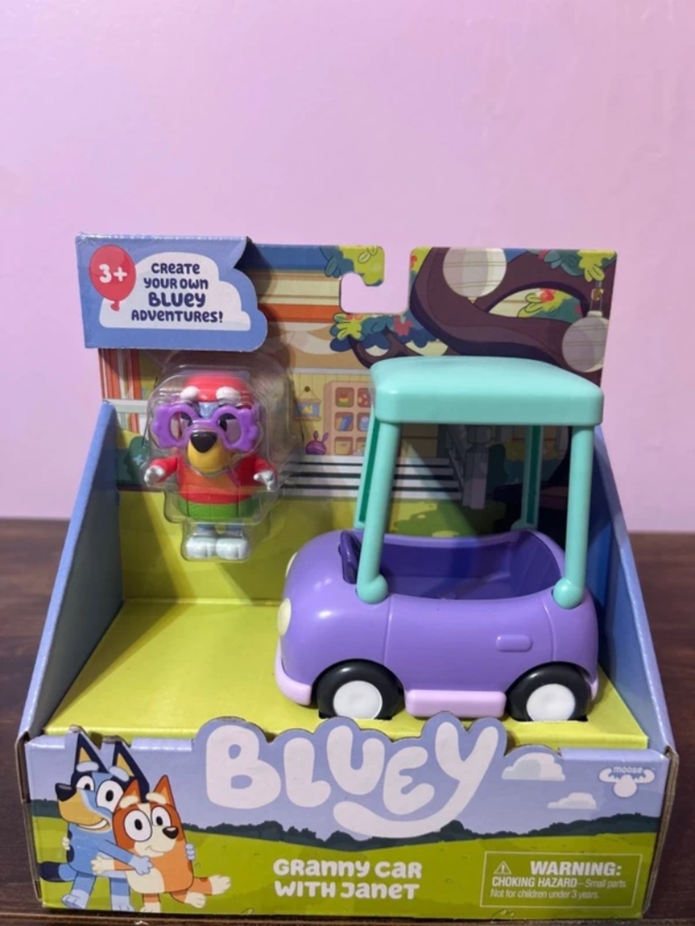 Moose Toys BBC Studios Ludo Bluey Granny Car With Janet Playful Anventure Set